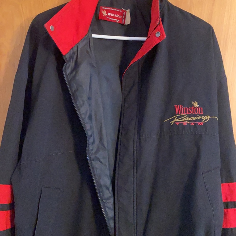 Men’s Jacket - Picture 2 of 4